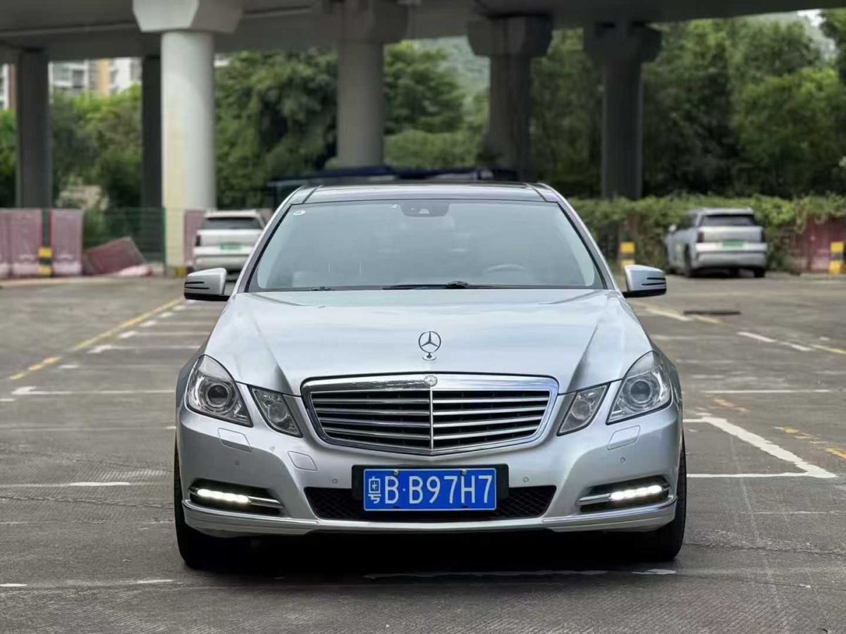 奔馳 奔馳E級(jí)  2013款 E 260 L CGI優(yōu)雅型圖片