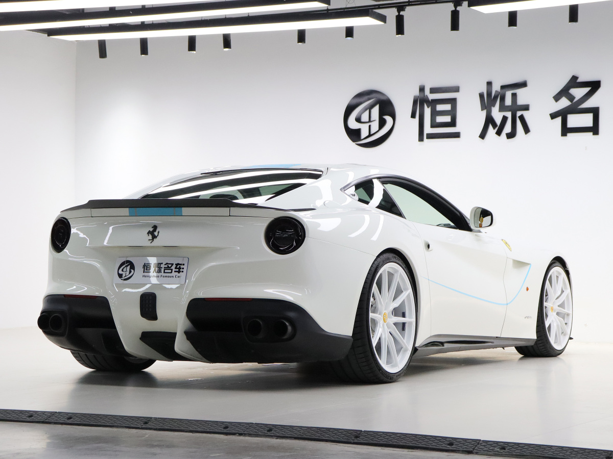 法拉利 F12berlinetta  2013款 6.3L 標準型圖片