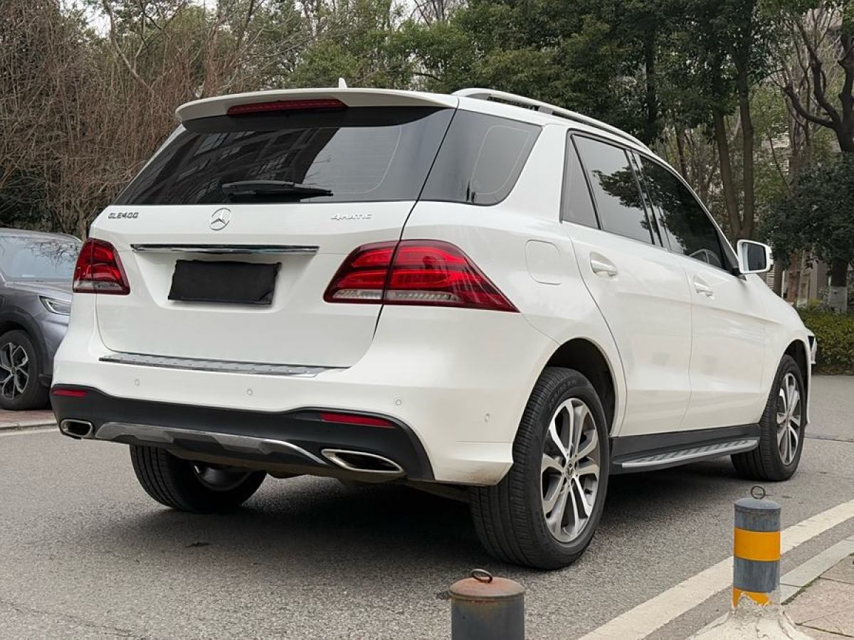 奔馳 奔馳GLE  2016款 GLE 320 4MATIC 豪華型圖片