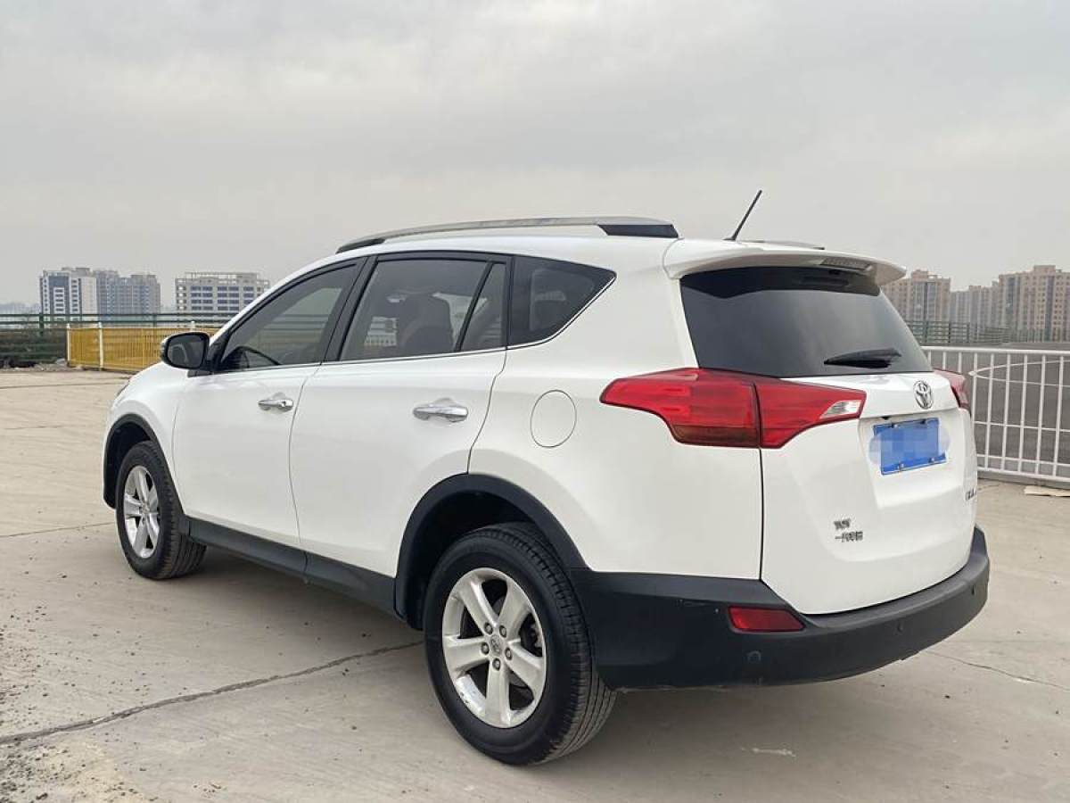 豐田 RAV4榮放  2013款 2.5L 自動(dòng)四驅(qū)精英版圖片