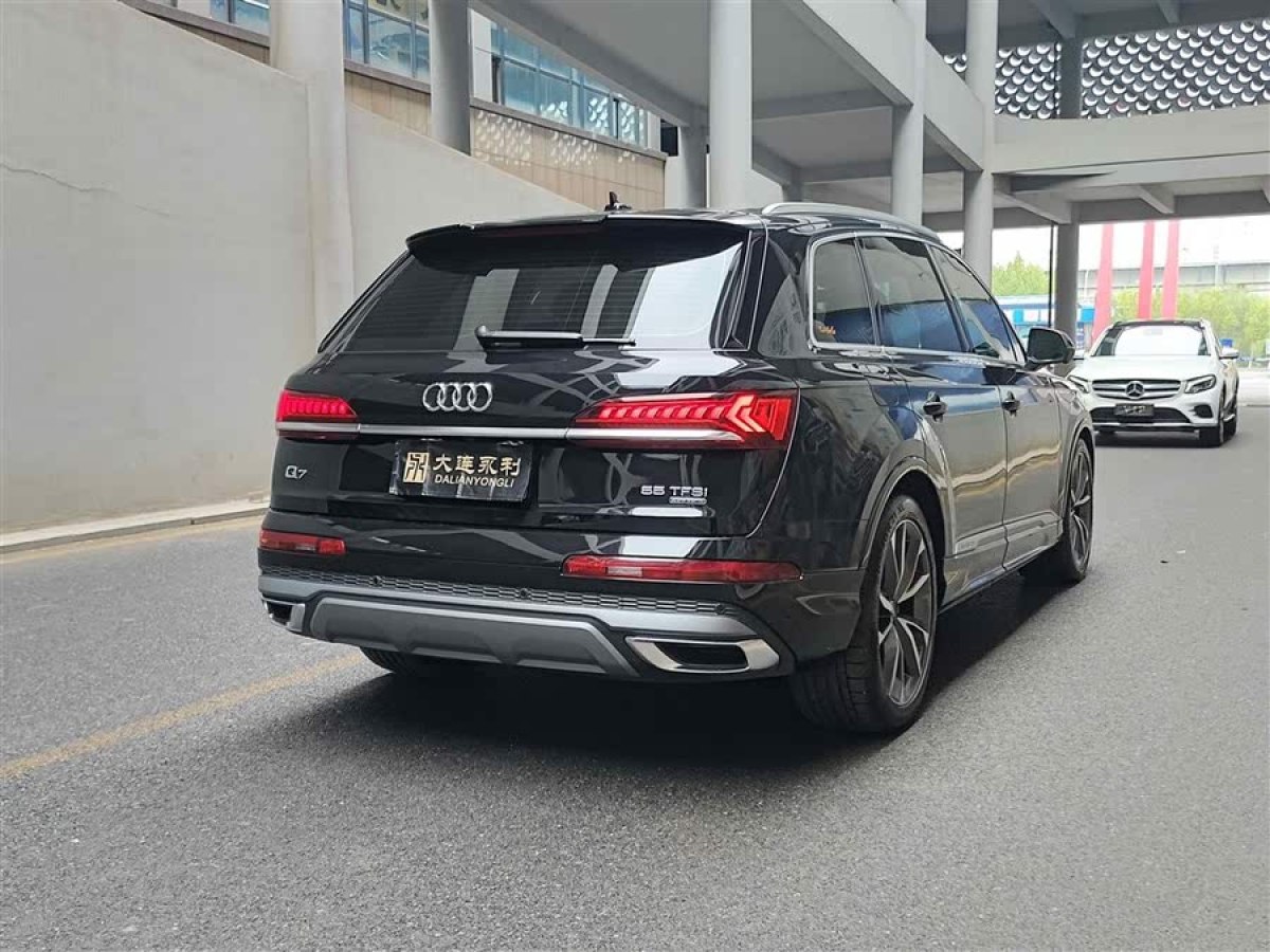 奧迪 奧迪Q7  2023款 55 TFSI quattro S line運動型圖片