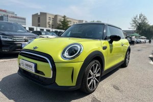 MINI MINI 改款 1.5T COOPER 藝術(shù)家