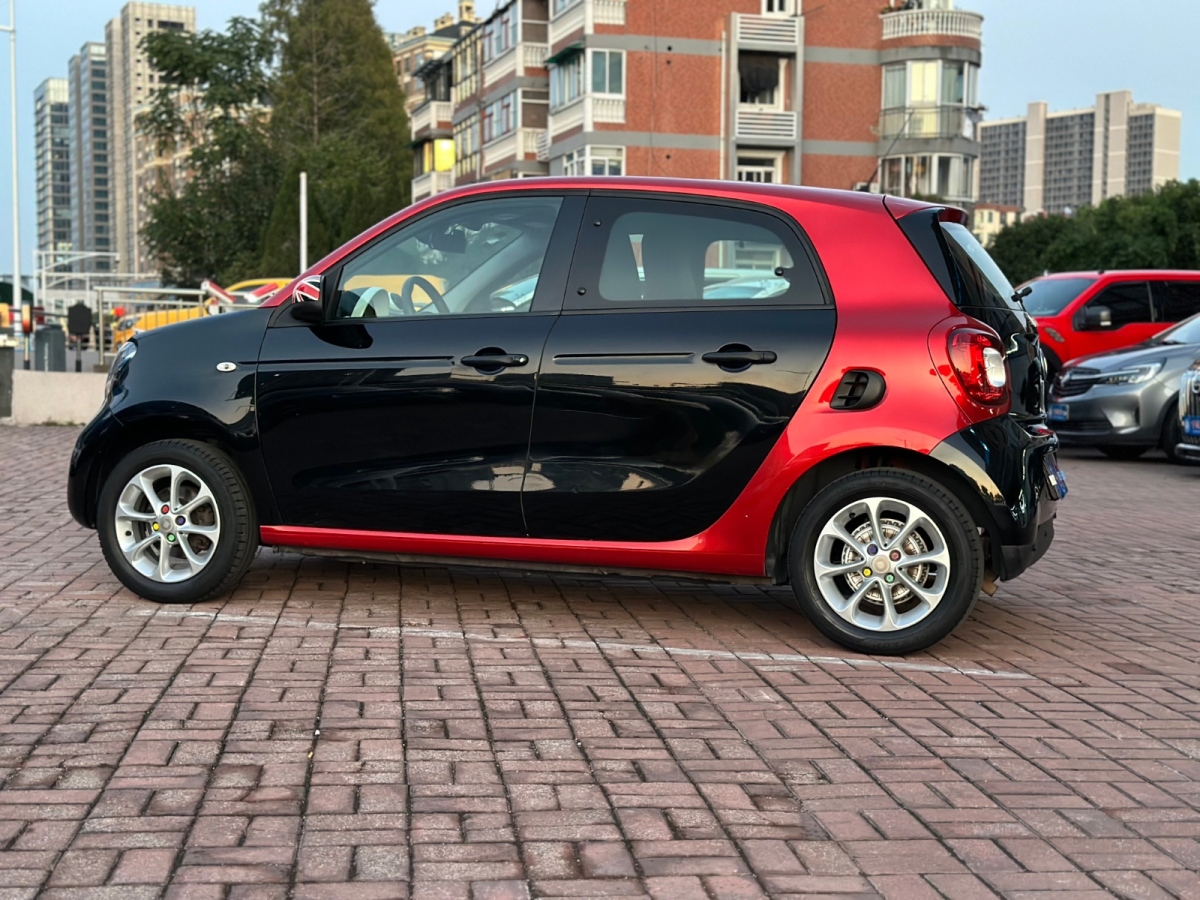 smart forfour  2018款 1.0L 52千瓦靈動版圖片