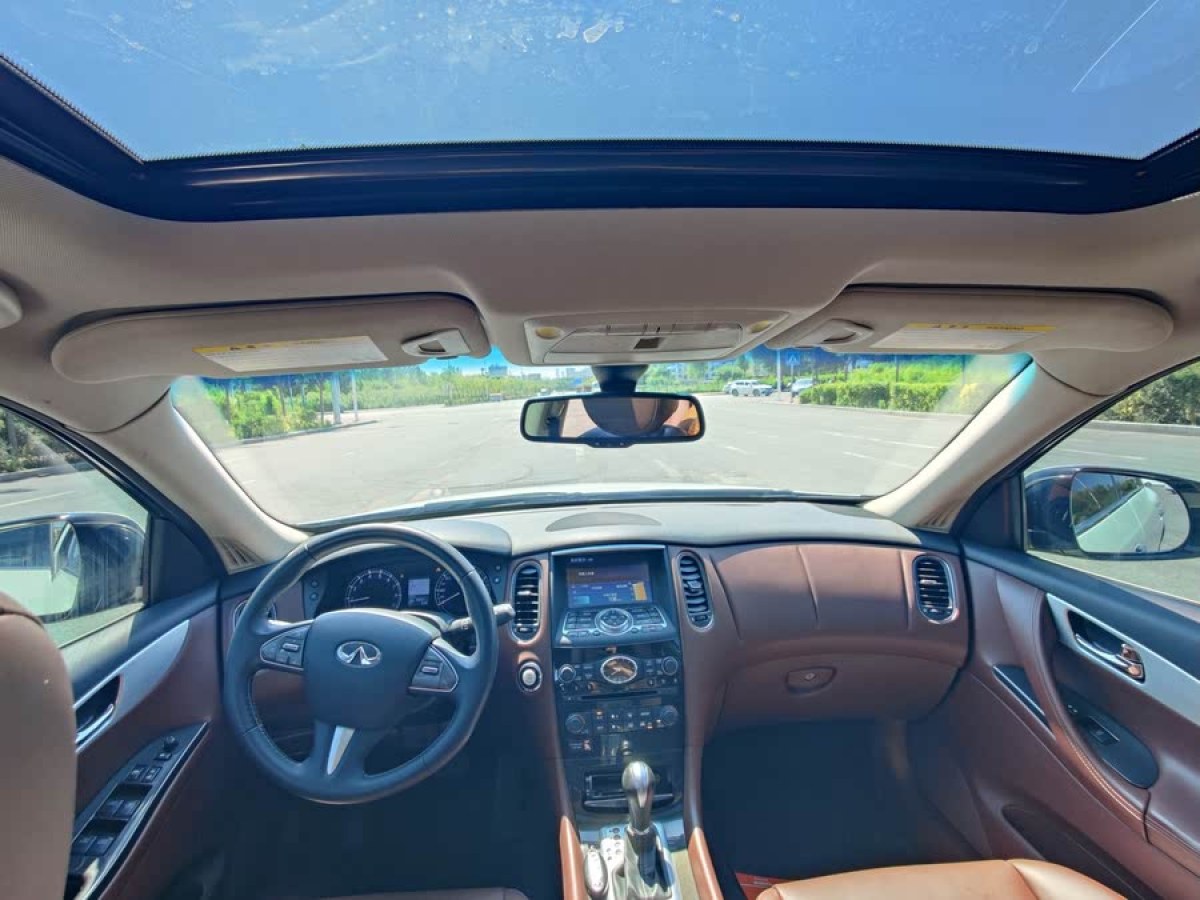 英菲尼迪 QX50  2015款 2.5L 悅享版圖片