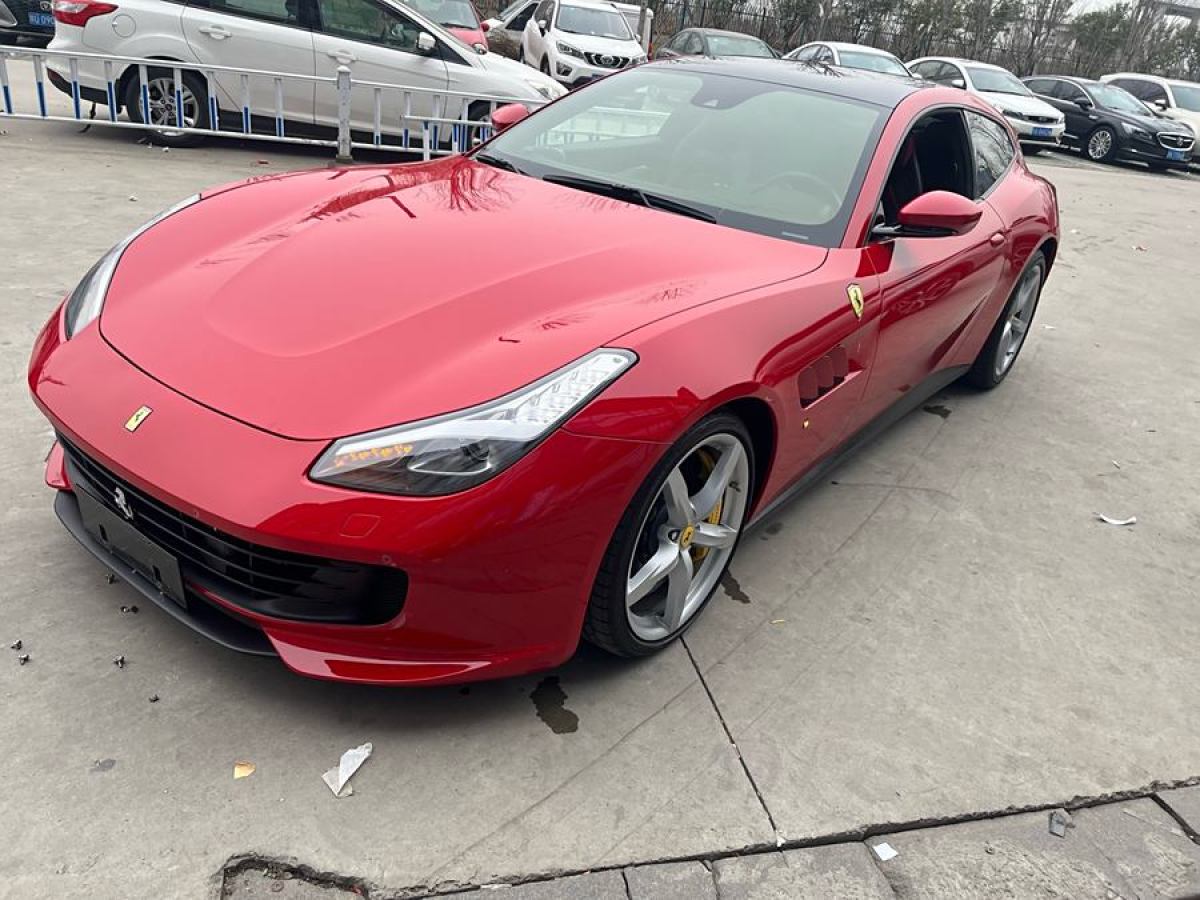 2019年10月法拉利 GTC4Lusso  2017款 3.9T V8