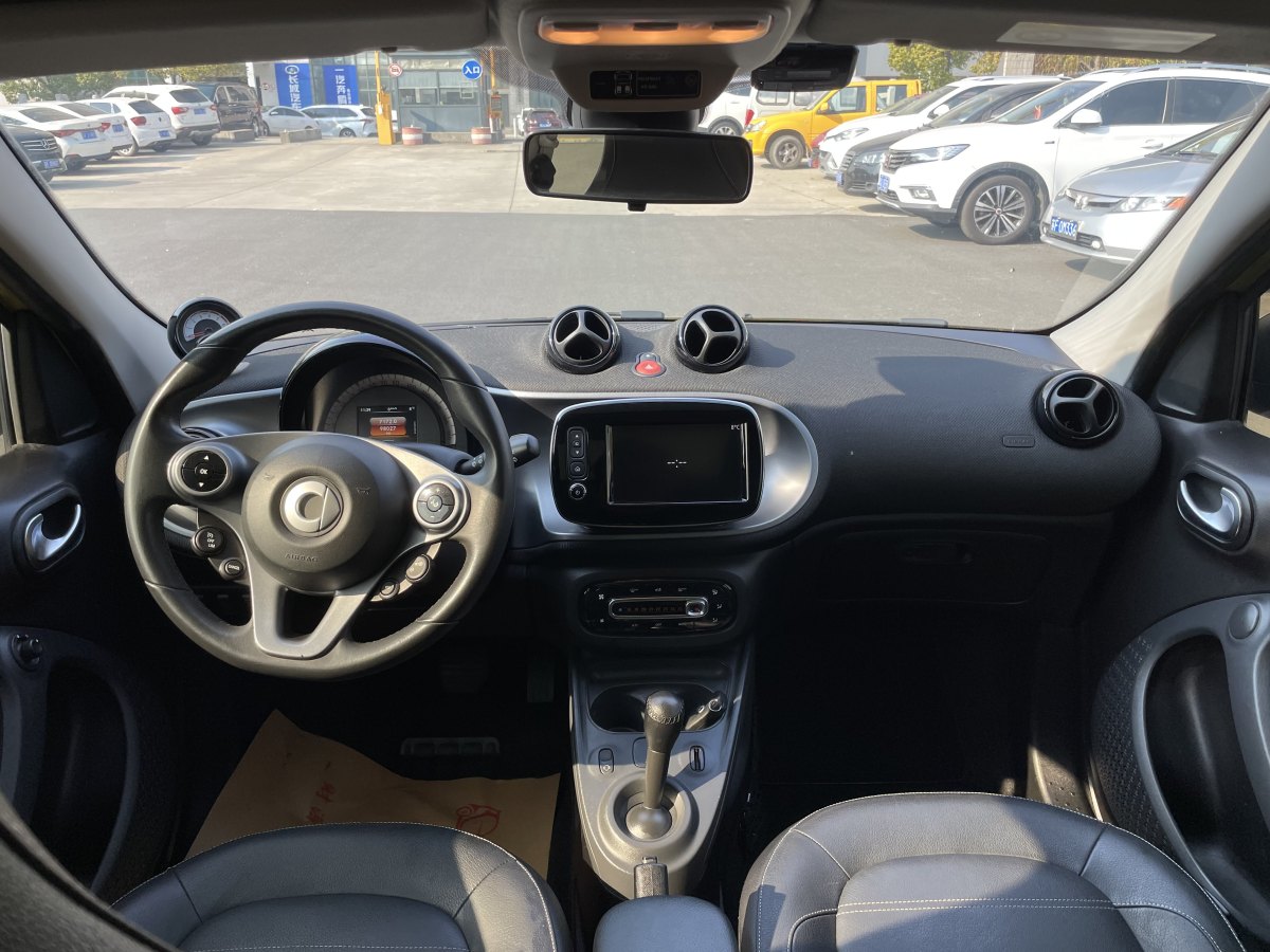 smart forfour  2018款 0.9T 66千瓦先鋒版圖片