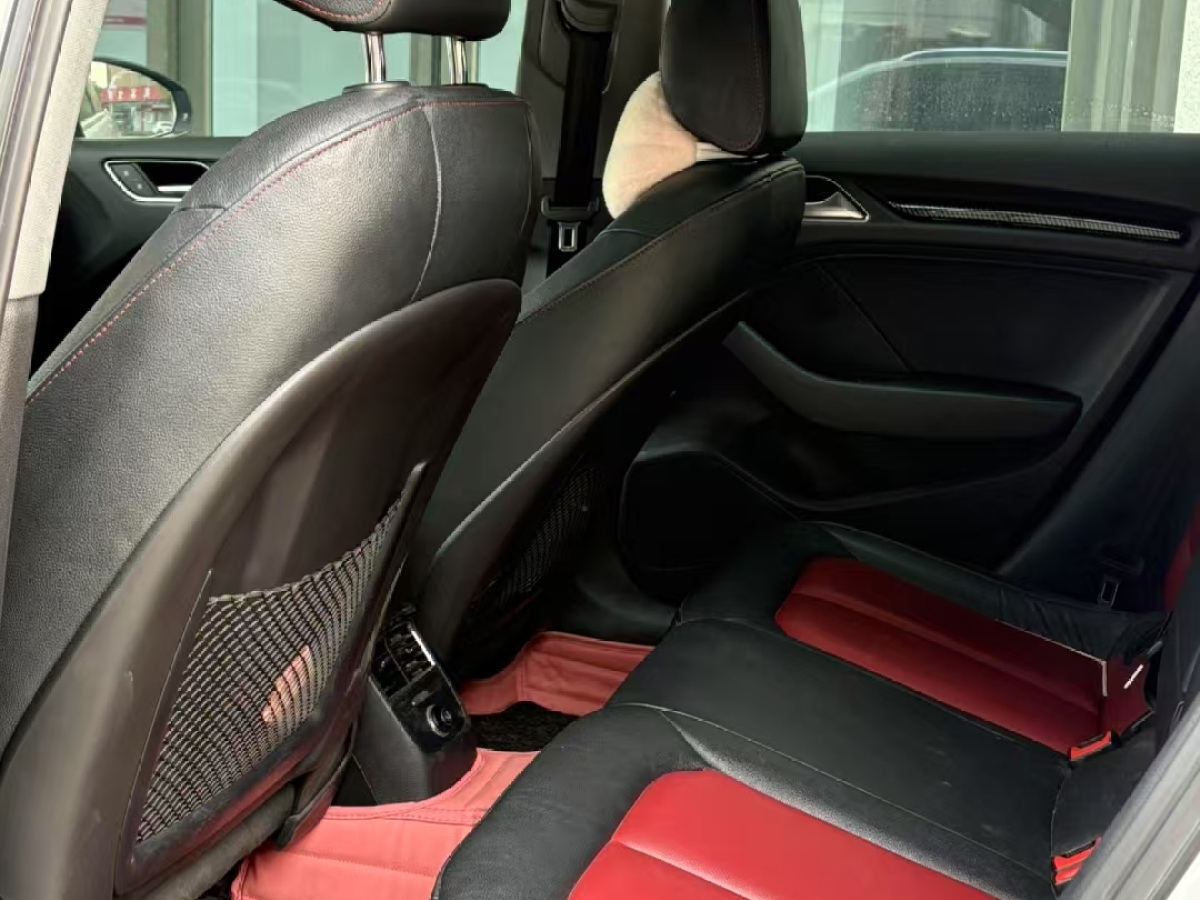 奧迪 奧迪A3  2018款 30周年年型 Sportback 35 TFSI 風(fēng)尚型圖片