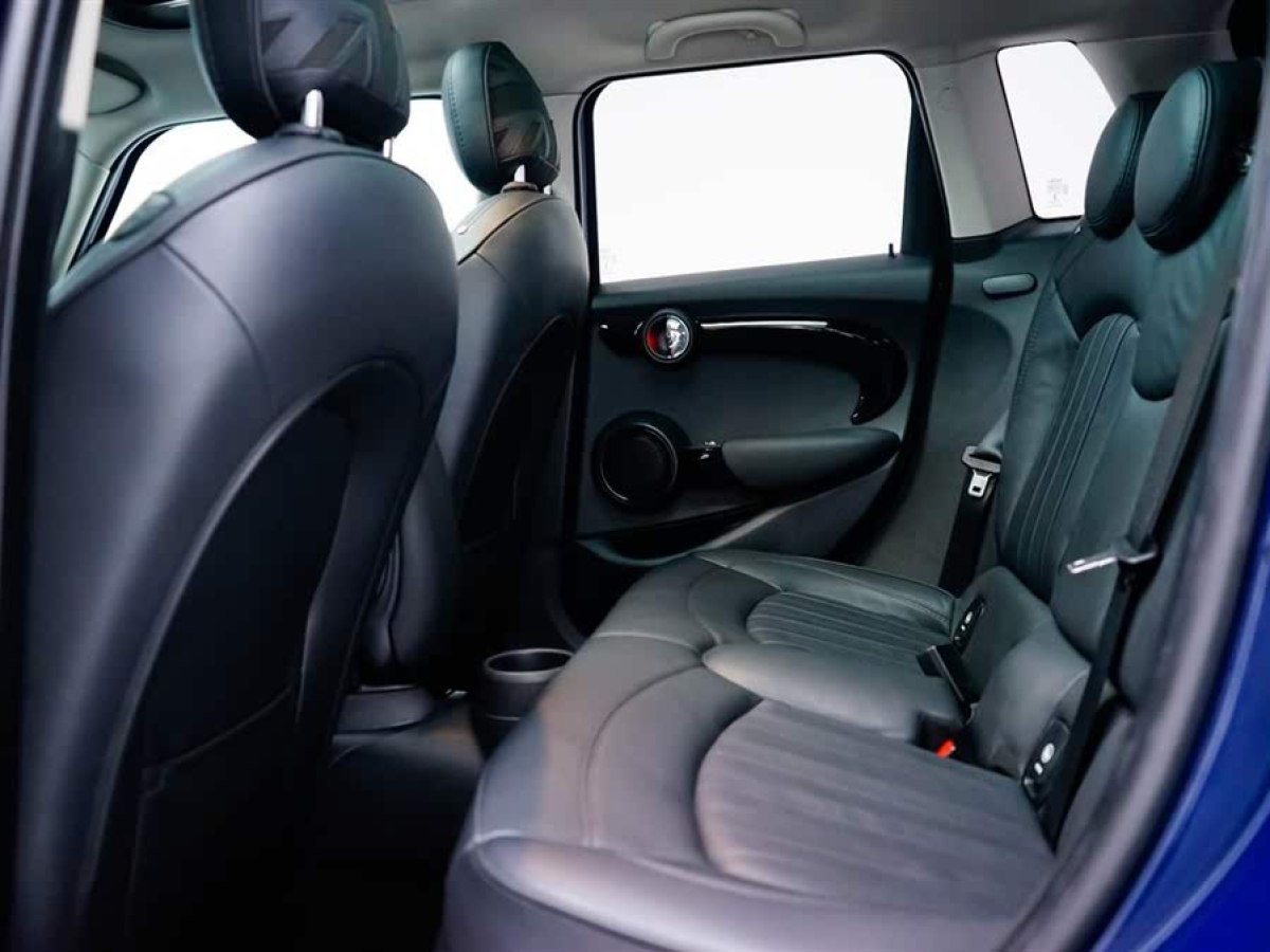 MINI MINI  2019款 2.0T COOPER S 藝術(shù)家 五門版圖片