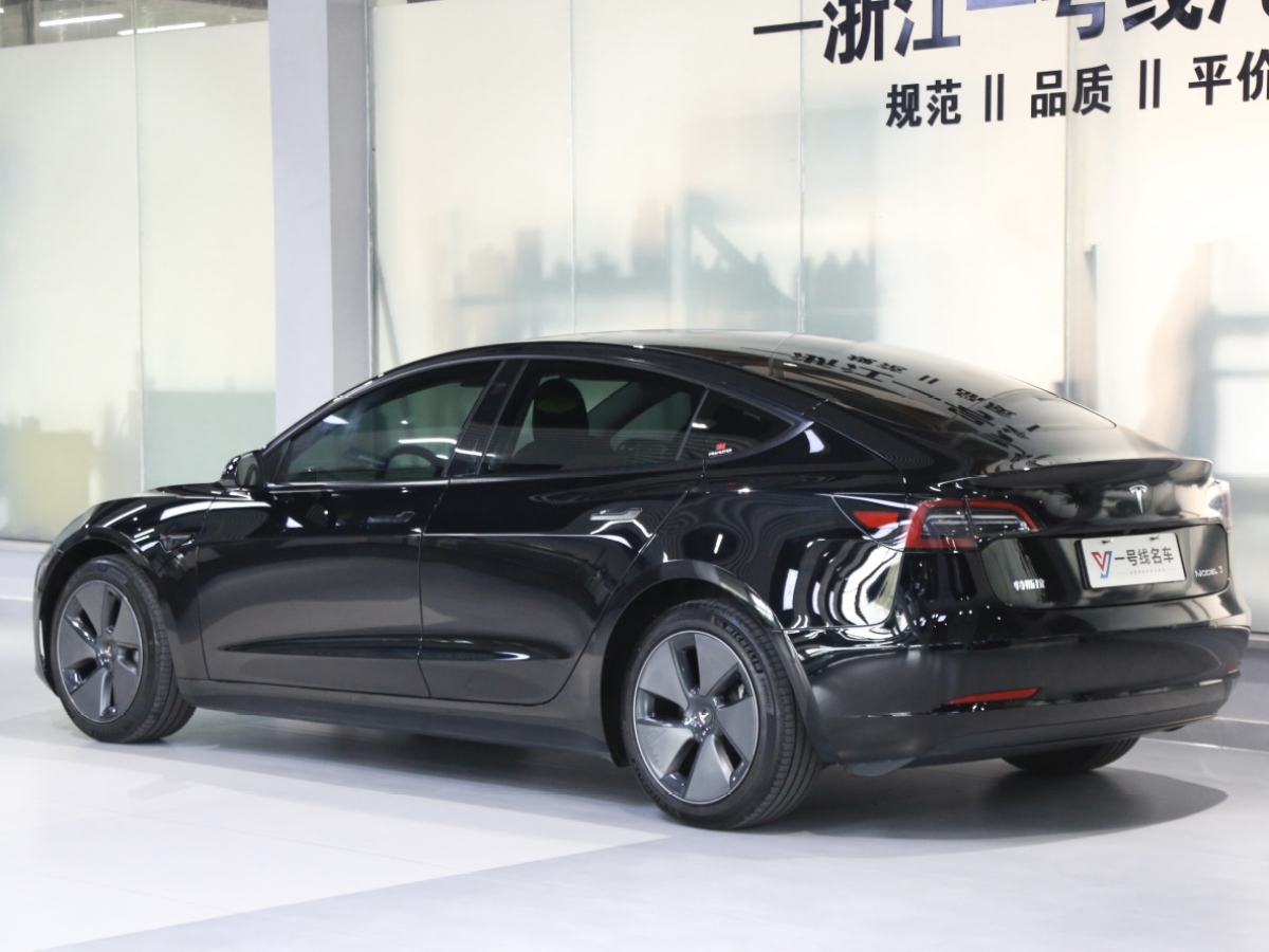 特斯拉 Model Y  2022款 后輪驅(qū)動版圖片