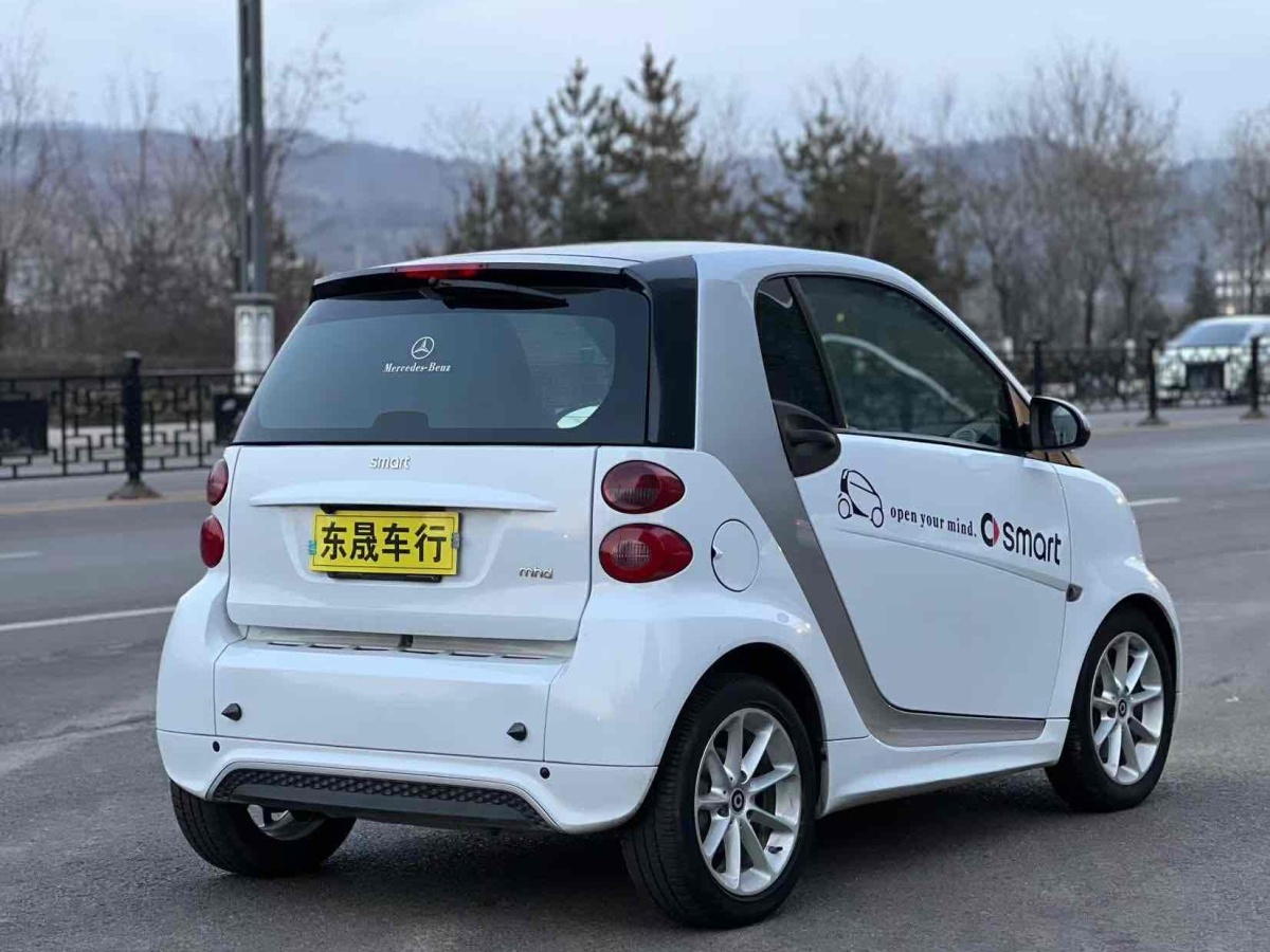 smart fortwo  2015款 1.0 MHD 新年特別版圖片