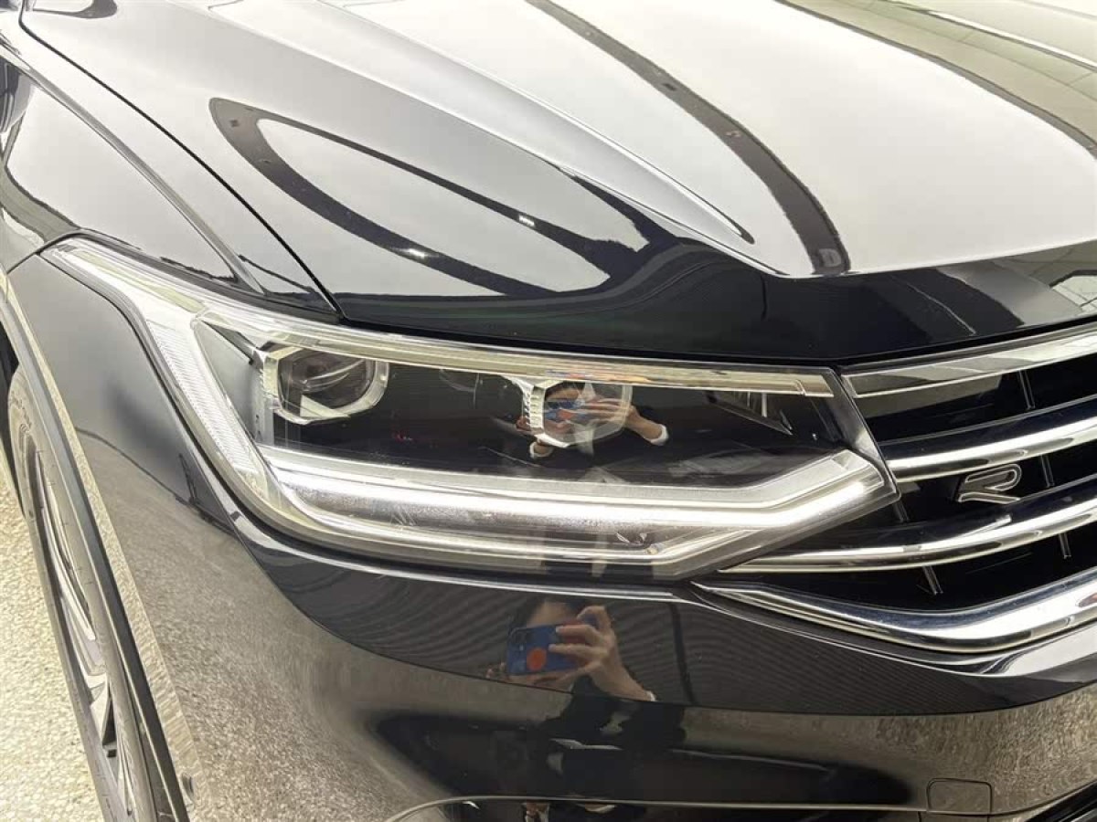 大眾 途觀L  2024款 出眾款 330TSI 自動兩驅(qū)R-Line龍耀版圖片