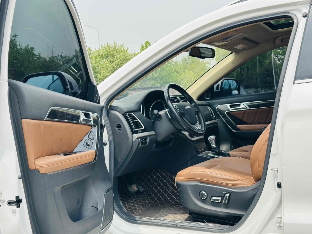 哈弗 H6 Coupe  2015款 藍標 2.0T 自動兩驅尊貴型圖片