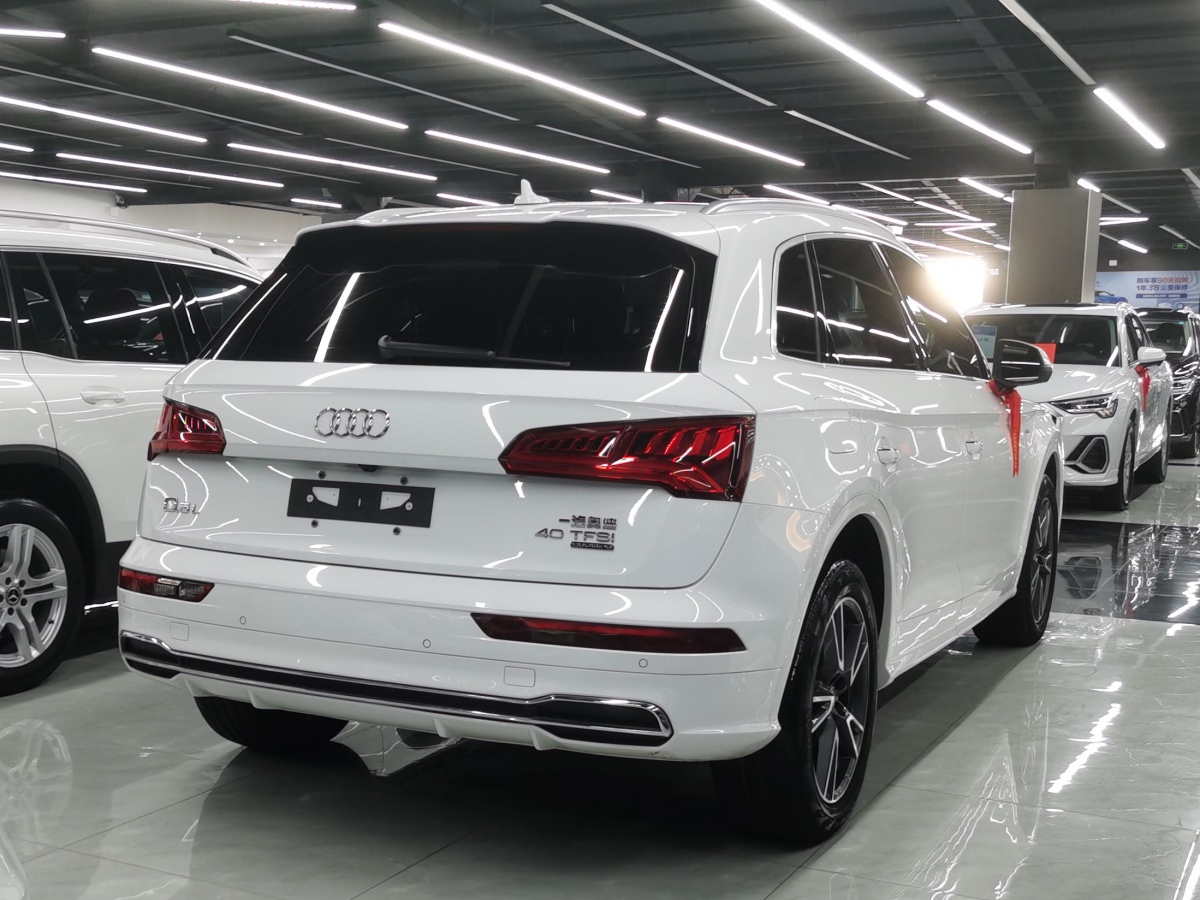 奧迪 奧迪Q5L  2020款 改款 40 TFSI 榮享時尚型圖片