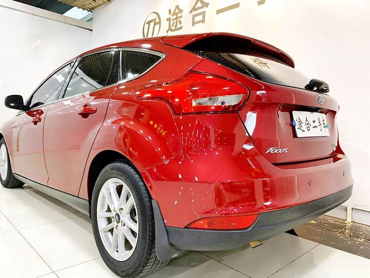 福特 ?？怂? 2018款 兩廂經(jīng)典 EcoBoost 125 自動(dòng)超能風(fēng)尚型智行版圖片