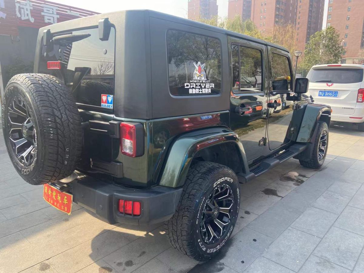 Jeep 牧馬人  2010款 3.8L Rubicon 兩門版圖片