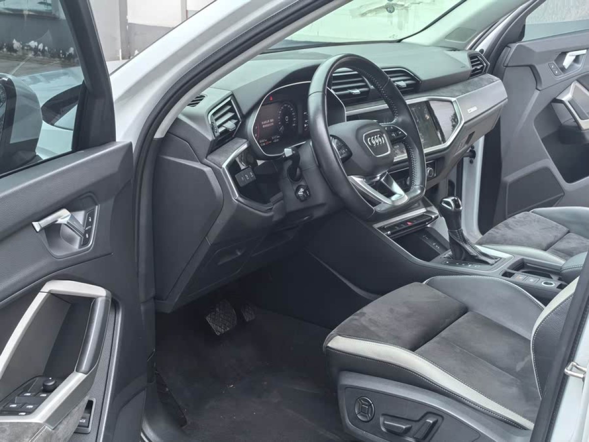 奧迪 奧迪Q3  2020款 35 TFSI 時尚動感型圖片