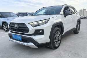 RAV4荣放 丰田 2.0L CVT四驱探险Plus版