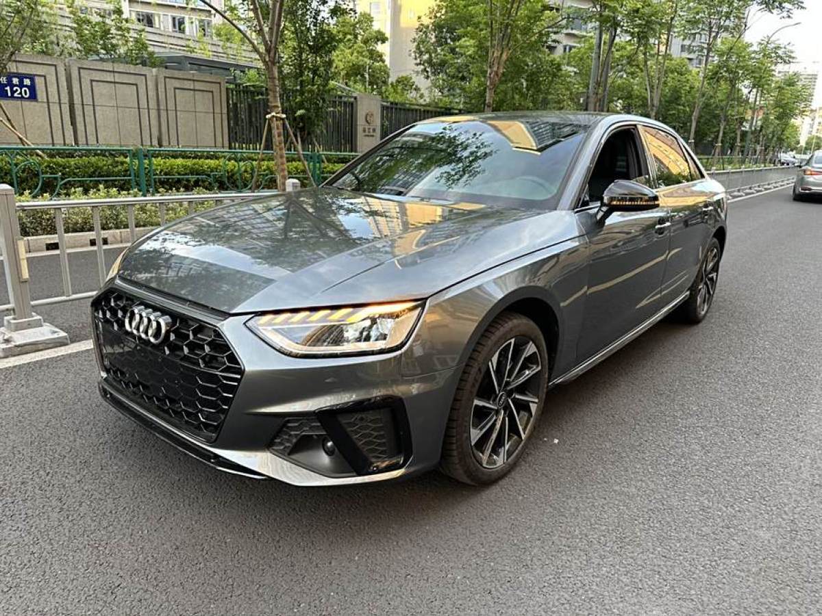 奧迪 奧迪A4L  2023款 40 TFSI 豪華動感型圖片