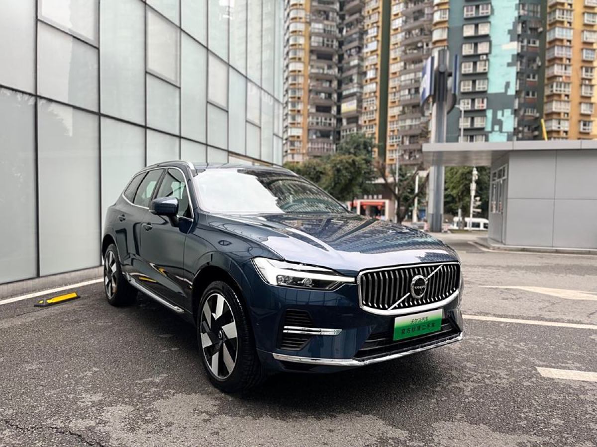 沃爾沃 XC60新能源  2024款 T8 插電混動 長續(xù)航四驅(qū)智雅豪華版圖片