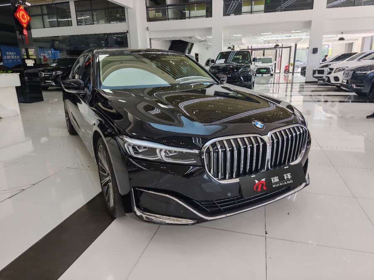 寶馬 寶馬7系  2021款 740Li 領(lǐng)先型 豪華套裝圖片