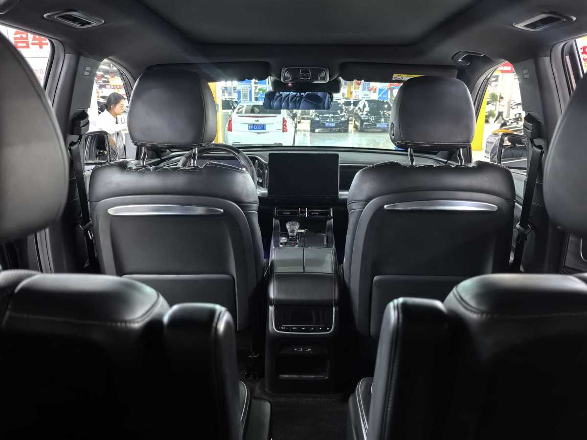 廣汽傳祺 GS8  2022款 領(lǐng)航系列 2.0TGDI 兩驅(qū)尊貴版（六座）圖片