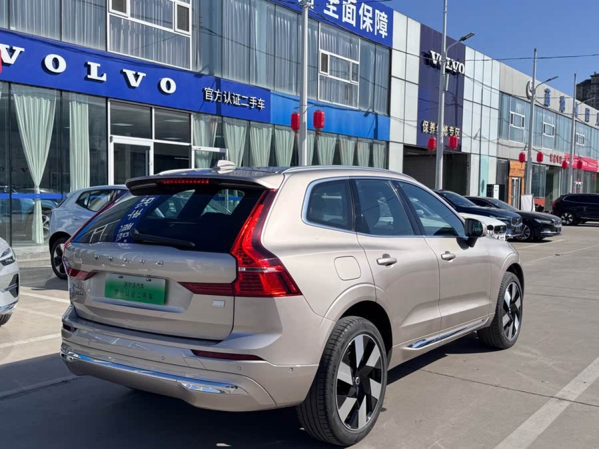 沃爾沃 XC60新能源  2024款 T8 插電混動(dòng) 長(zhǎng)續(xù)航四驅(qū)智雅豪華版圖片