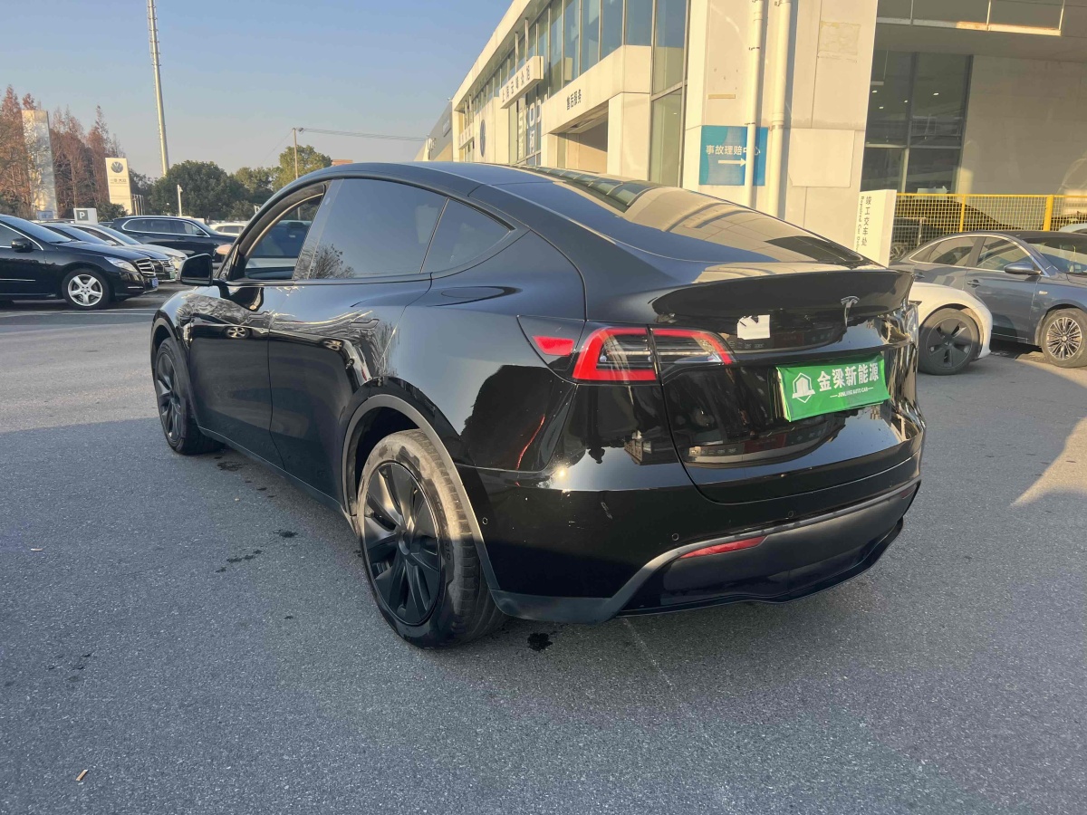 特斯拉 Model 3  2023款 長(zhǎng)續(xù)航煥新版 雙電機(jī)全輪驅(qū)動(dòng)圖片