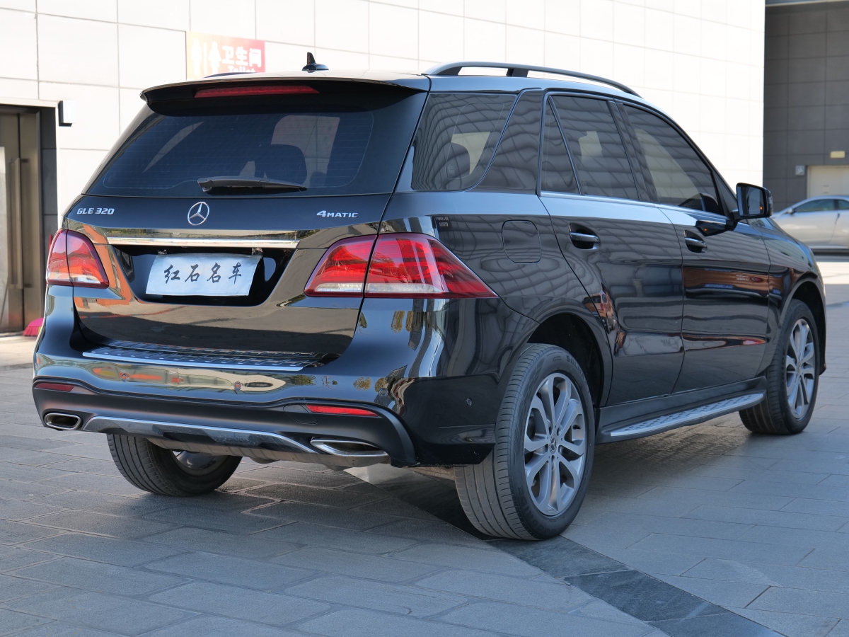 奔馳 奔馳GLE  2018款 GLE 320 4MATIC 動感型臻藏版圖片