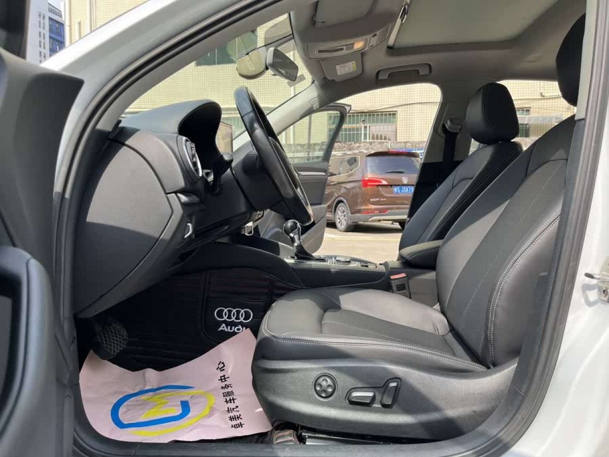奧迪 奧迪A3  2016款 Limousine 35 TFSI 領(lǐng)英型圖片