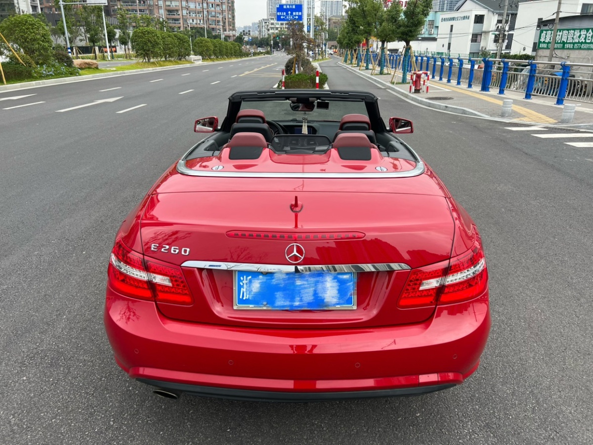 奔驰 奔驰E级  2012款 E 260 CGI 敞篷版图片