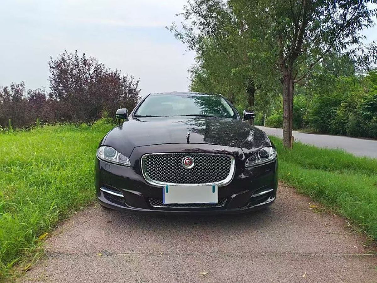 2014年1月捷豹 XJ  2014款 XJL 2.0T 兩驅(qū)典雅商務(wù)版