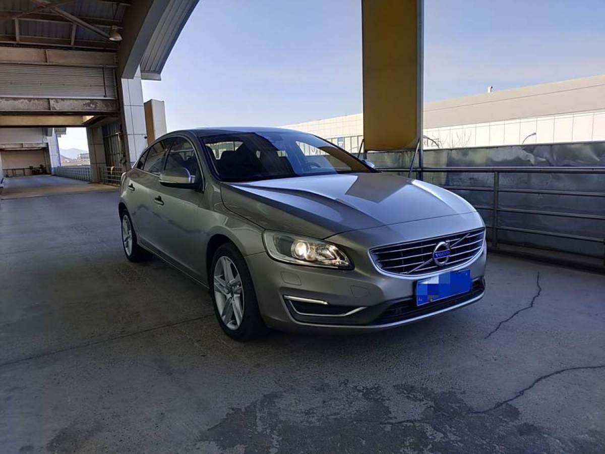 沃爾沃 S60  2016款 S60L 2.0T T5 智馭版圖片