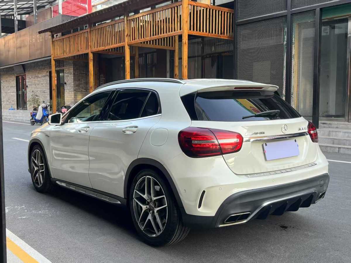 奔馳 奔馳GLA AMG  2017款 改款 AMG GLA 45 4MATIC圖片