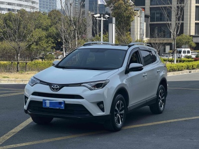 2018年10月 豐田 RAV4 榮放 2.0L CVT兩驅(qū)風(fēng)尚版圖片