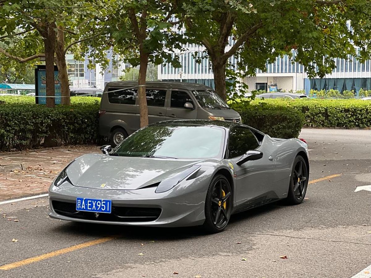 2011年2月法拉利 458  2011款 4.5L Italia