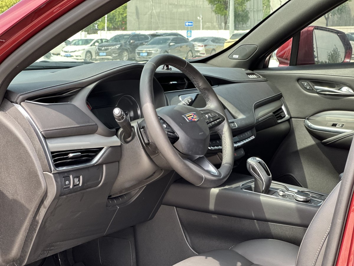 凱迪拉克 XT4  2018款 28T 兩驅領先型圖片