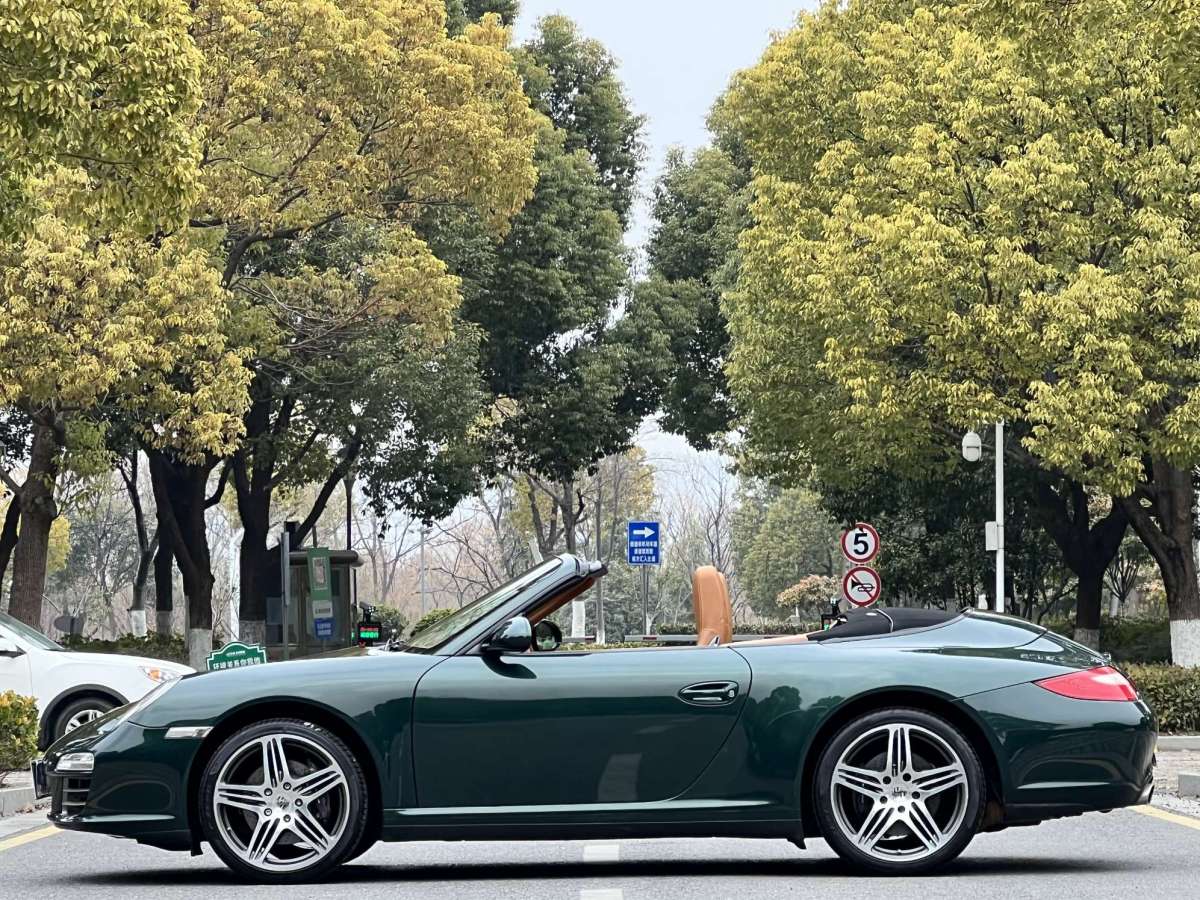 2010年10月保時(shí)捷 911  2010款 Carrera 4 Cabriolet 3.6L