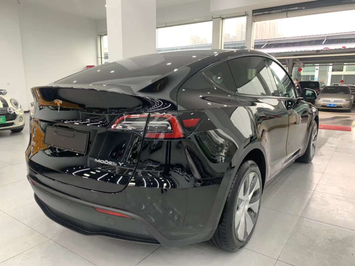 特斯拉 Model Y  2022款 改款 后輪驅(qū)動版圖片