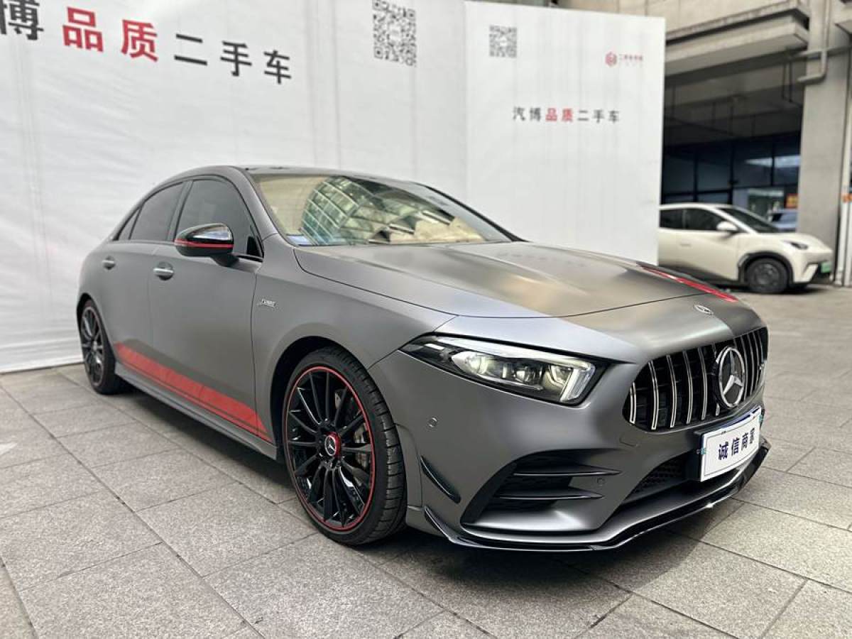 2022年6月奔馳 奔馳A級AMG  2022款 AMG A 35 L 4MATIC 熾夜特別版