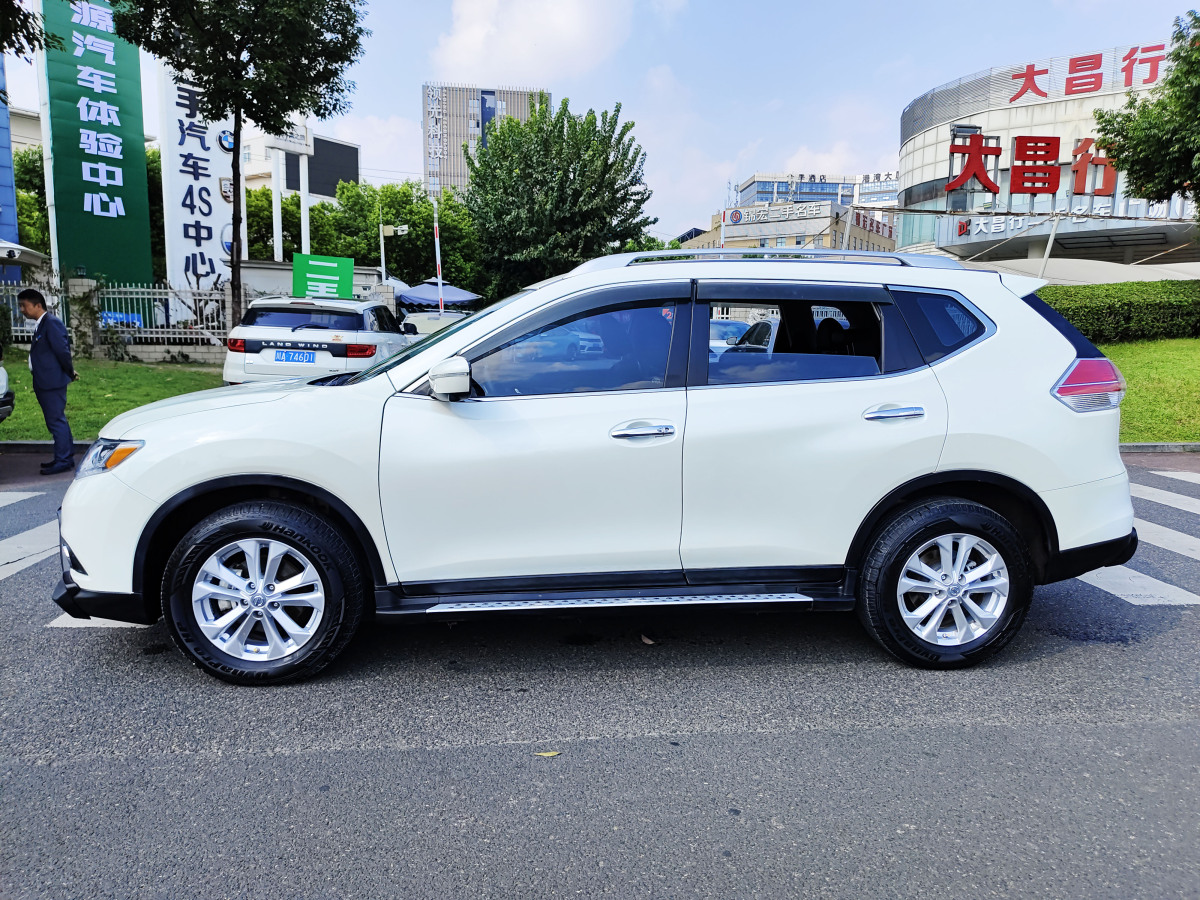 日產(chǎn) 奇駿  2014款 2.5L CVT豪華版 4WD圖片