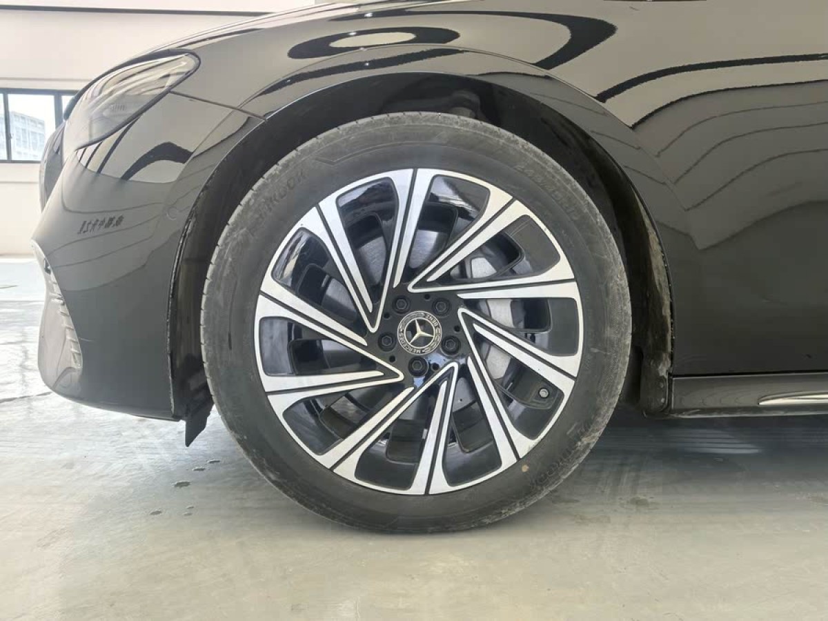奔馳 奔馳E級(jí)  2024款 E 300 L 豪華型圖片