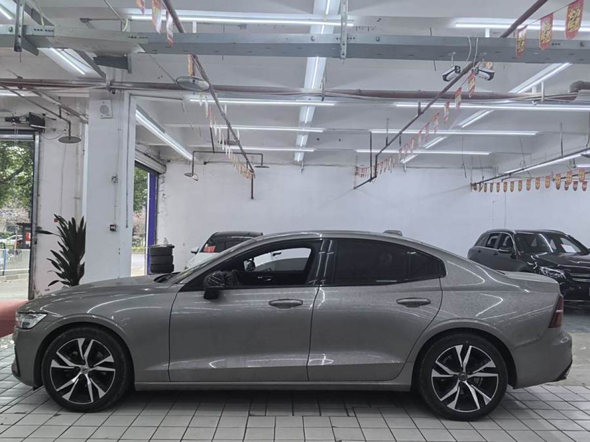 沃爾沃 S60L  2020款 T4 智遠豪華版圖片