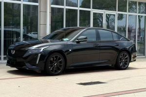 XT5 凱迪拉克 2.0T 兩驅(qū)豪華型