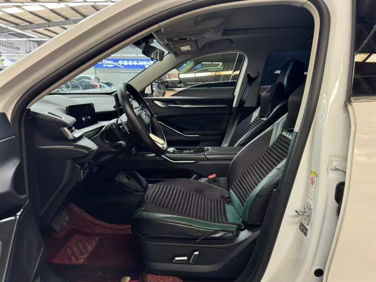 哈弗 H6  2022款 第三代 1.5T 自動兩驅(qū)Plus圖片