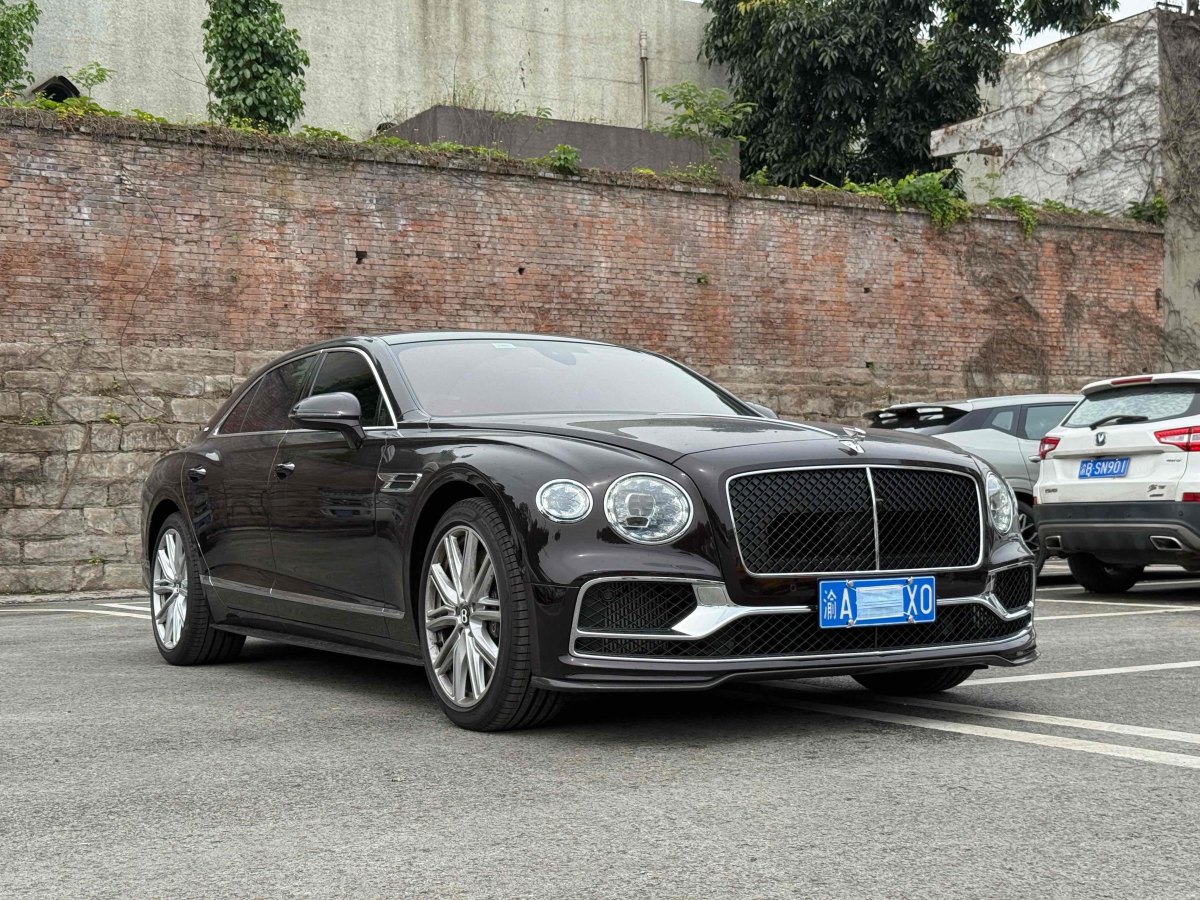 賓利 飛馳  2024款 4.0T V8 標(biāo)準(zhǔn)版圖片