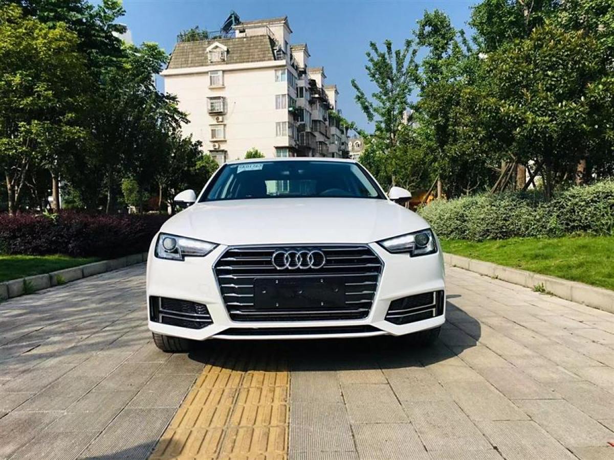 奧迪 奧迪A4L  2019款 35 TFSI 進取型 國VI圖片