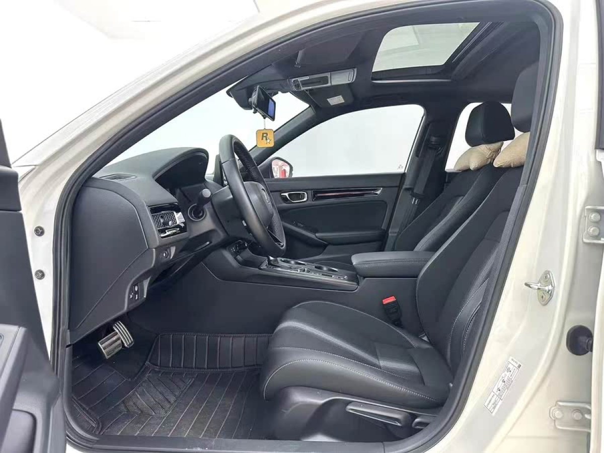 本田 思域  2022款 240TURBO CVT燃動版圖片