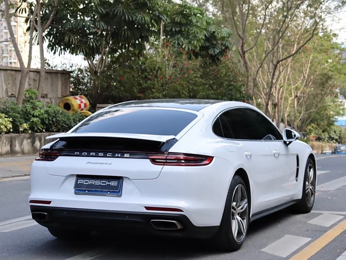 2018年9月保時(shí)捷 Panamera  2017款 Panamera 4 行政加長(zhǎng)版 3.0T