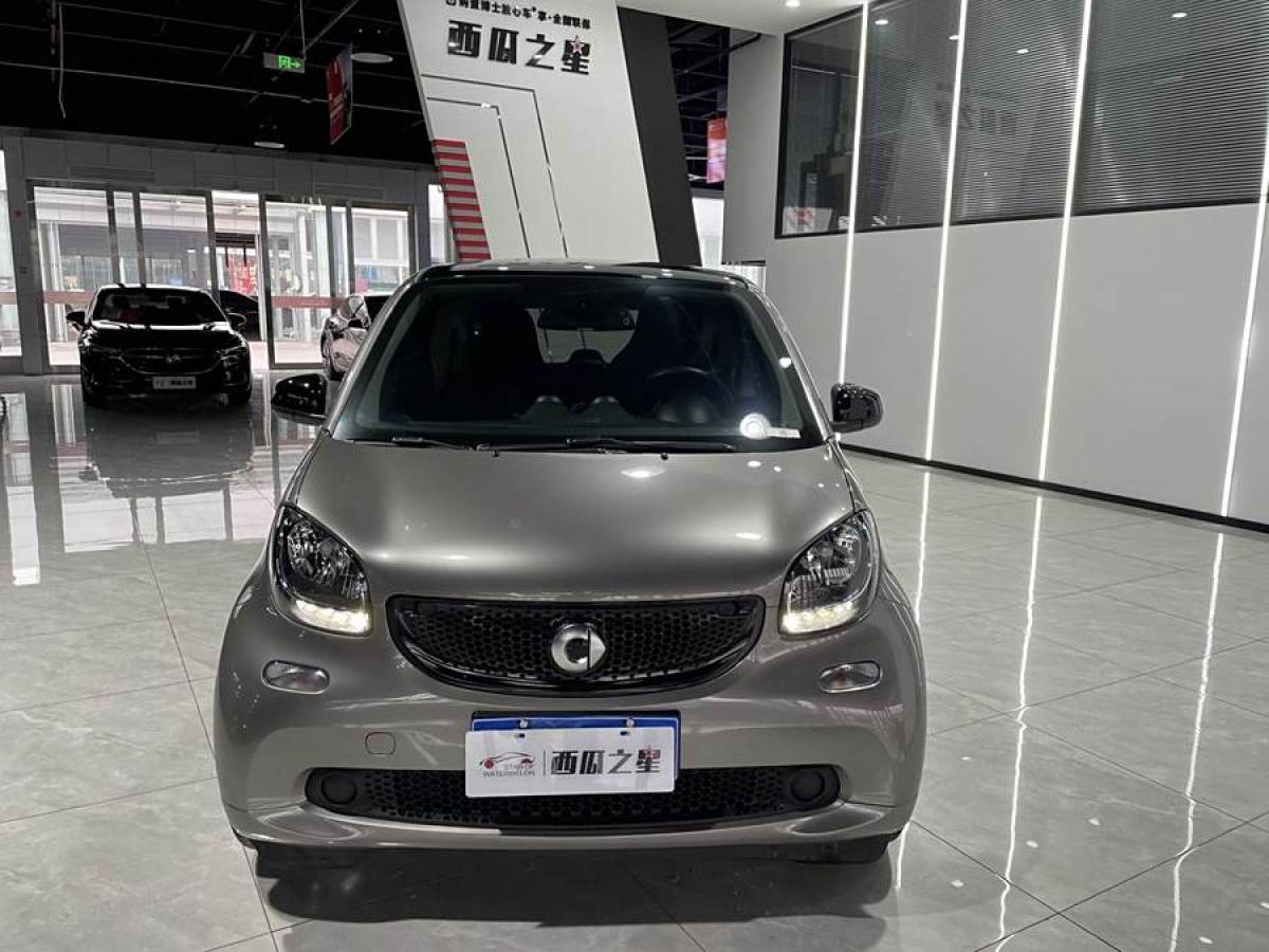 smart fortwo  2015款 1.0L 52千瓦硬頂激情版圖片