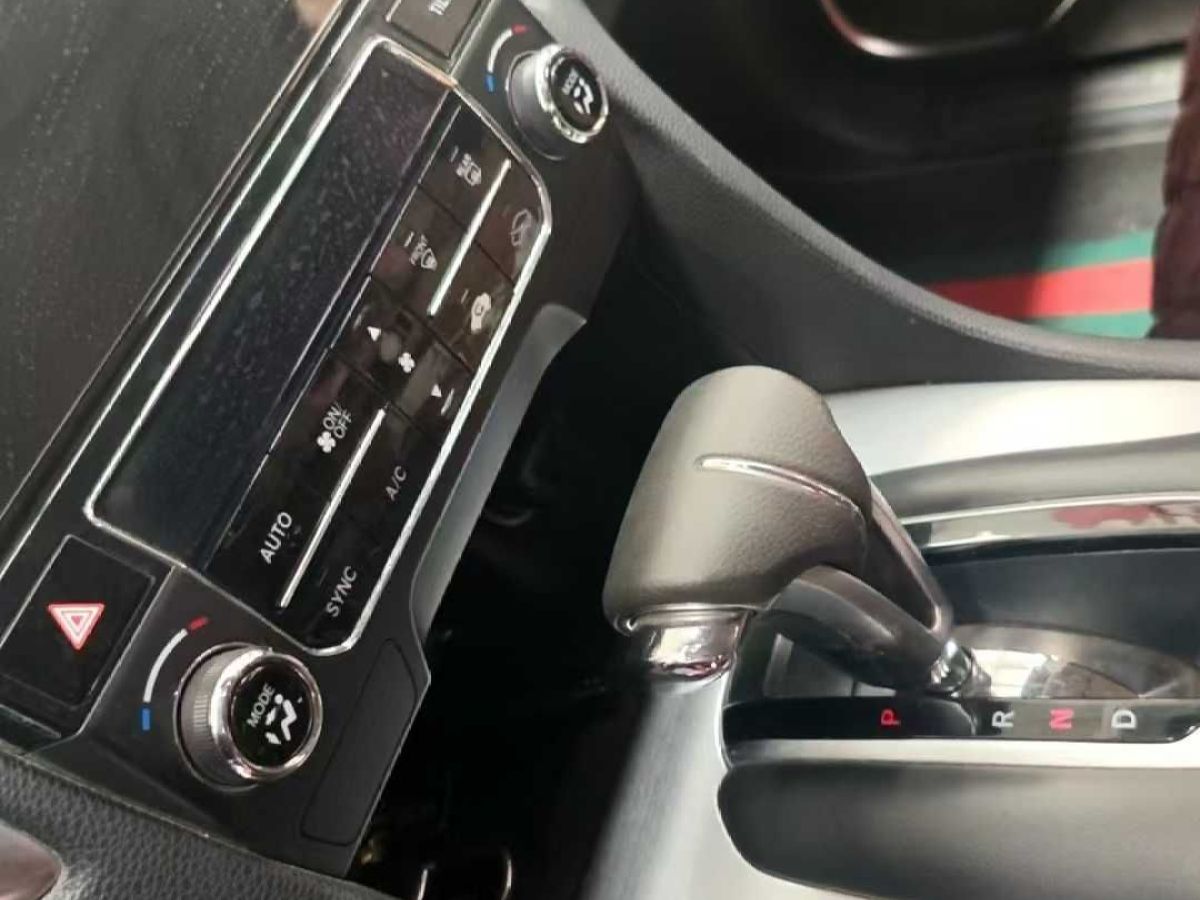 本田 冠道  2019款  240TURBO 兩驅(qū)尊享?星空限量版圖片